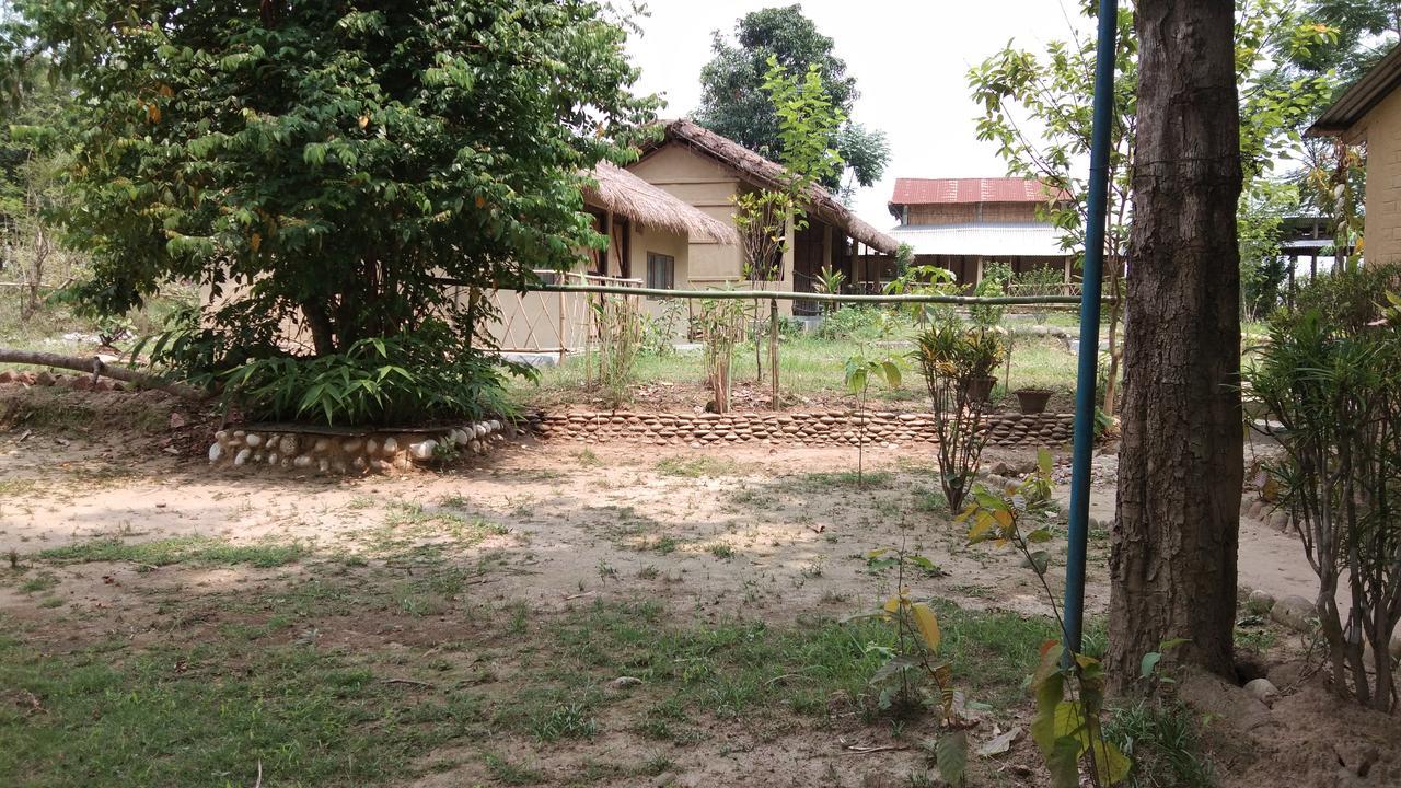 Chital Lodge Chitwan Εξωτερικό φωτογραφία