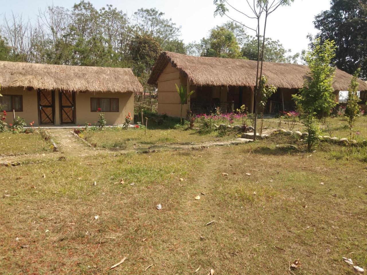 Chital Lodge Chitwan Εξωτερικό φωτογραφία