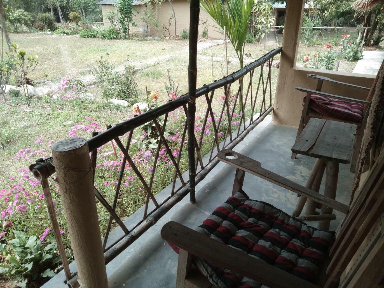 Chital Lodge Chitwan Εξωτερικό φωτογραφία